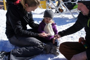 Spelen met sneeuw